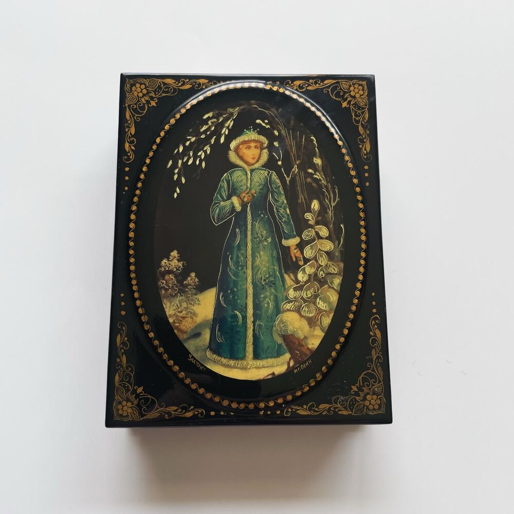 Vintage Hand Painted Russian Lacquered Decorative Box Snow Maiden